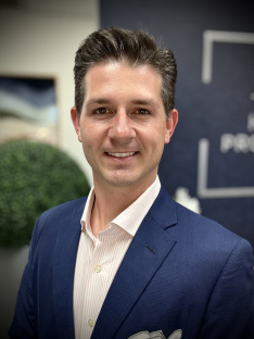 Chase Abell, Accountant